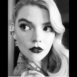 anya taylor-joy follando|Anya Taylor Joy Videos Porno 